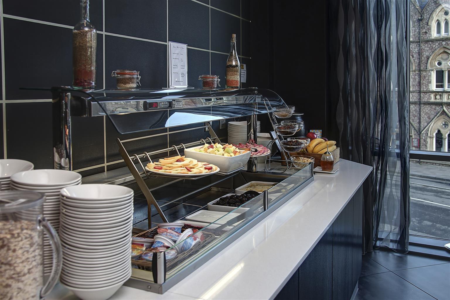 Clayton Hotel Cardiff Kültér fotó